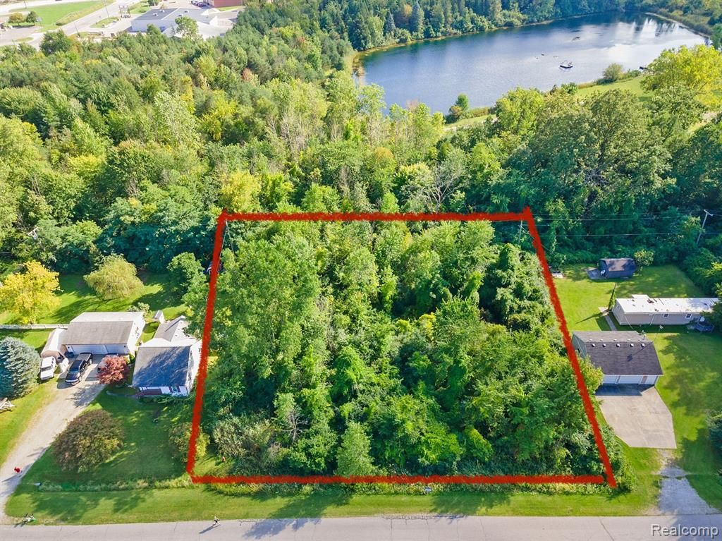 11th St, Smiths Creek, MI 48074 MLS 20230045415 Trulia