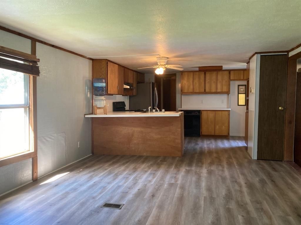 66 Lanes Ln, Pottsboro, TX 75076