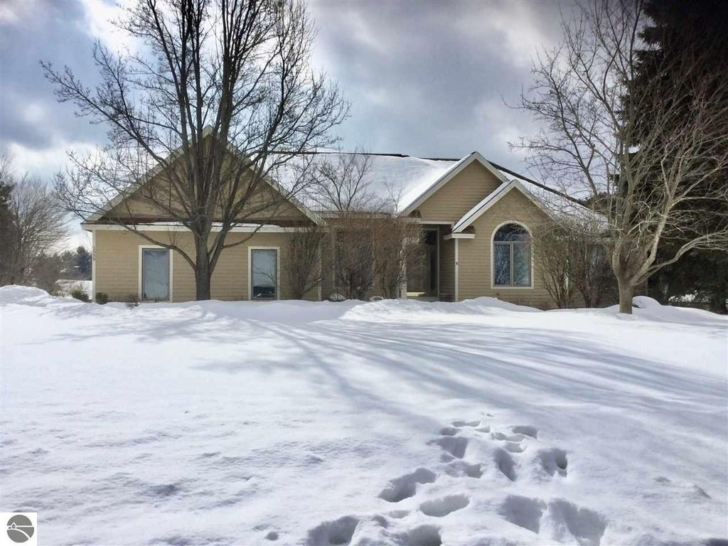 4580 S Bay Valley Dr, Suttons Bay, MI 49682 Trulia