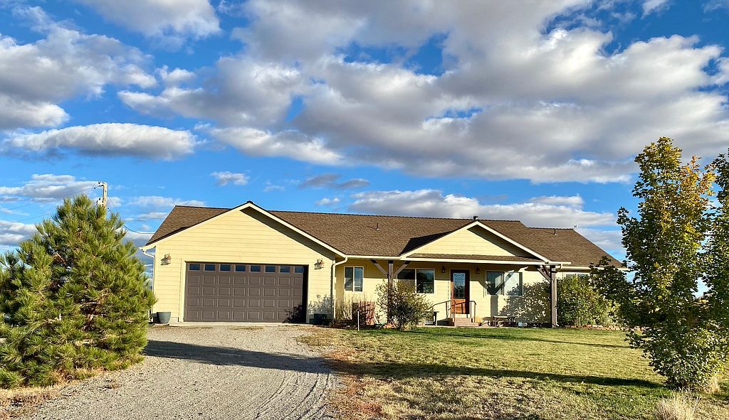 93300 Pike Ln, Lakeview, OR 97630