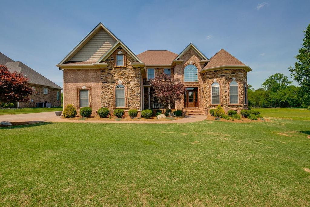 807 Stonebrook Dr, Lebanon, TN 4 Bed, 4 Bath SingleFamily Home 30