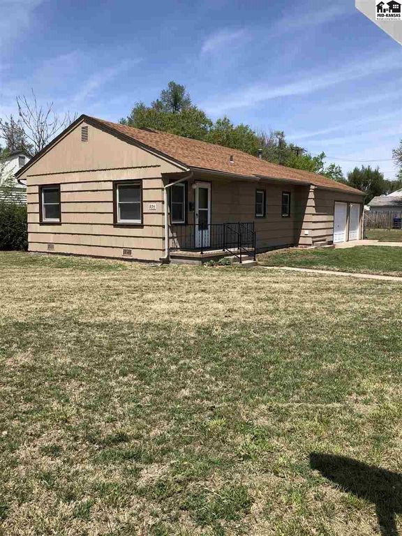 936 E 7th Ave, Hutchinson, KS - 2 Bed, 1 Bath Single-Family Home - 12