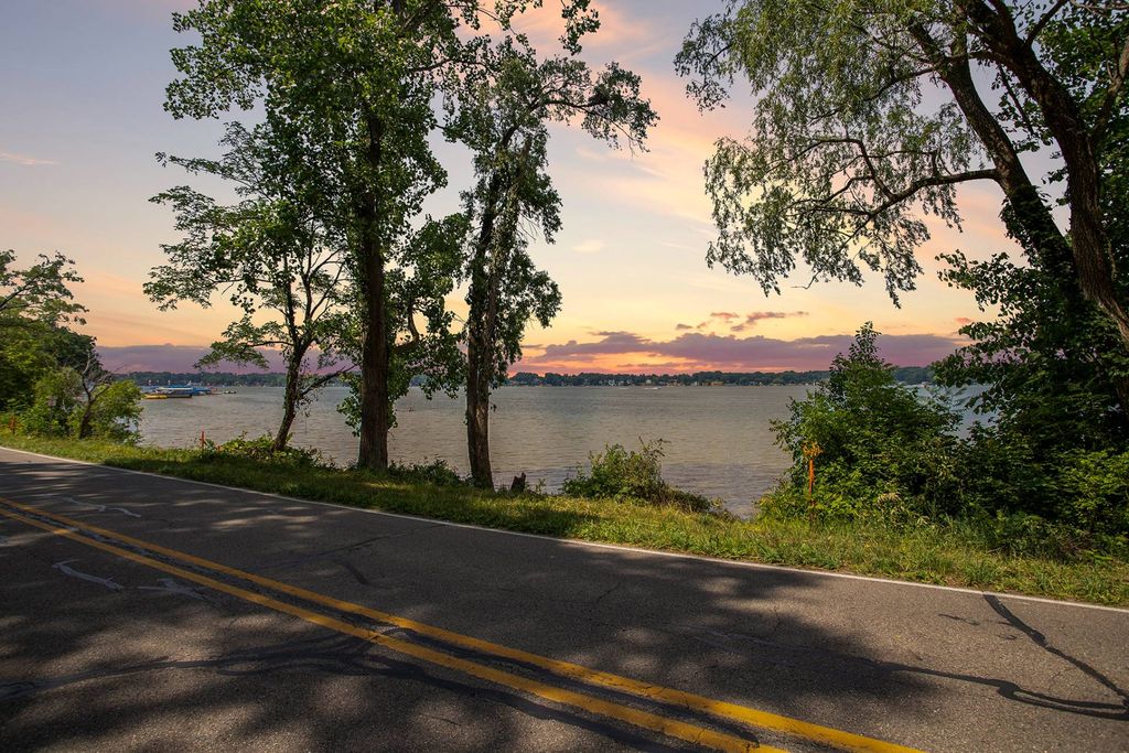 54973 Indian Lake Rd, Dowagiac, MI 49047 MLS 11191149 Trulia