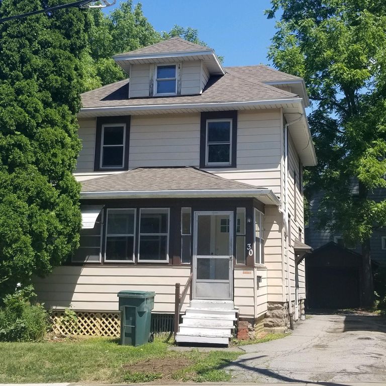 30 Pioneer St, Rochester, NY 14619