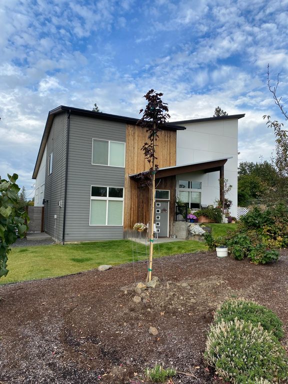 1331 E 29th Ave, Spokane, WA 99203