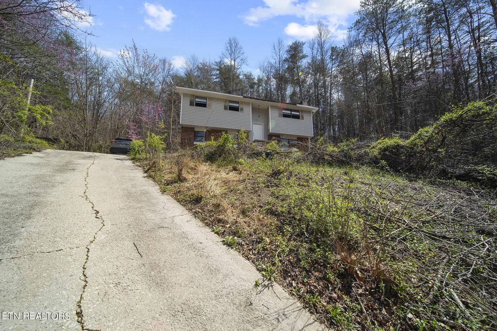 246 Graves Hollow Rd, Maynardville, TN 37807 Trulia