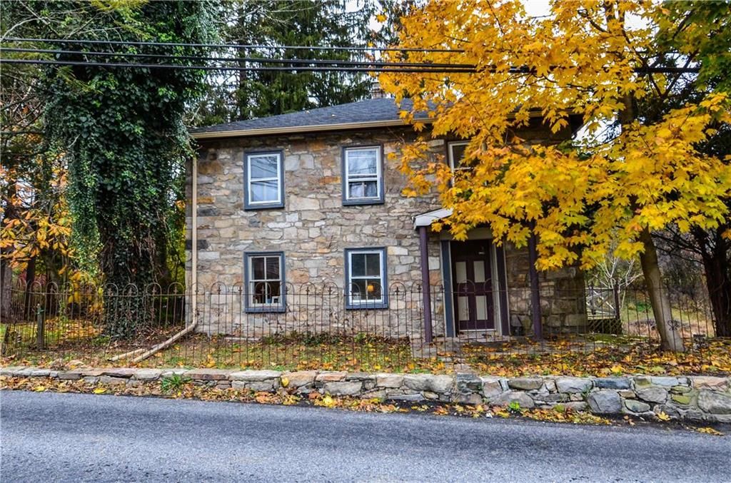 4353 Shimerville Rd, Emmaus, PA 18049
