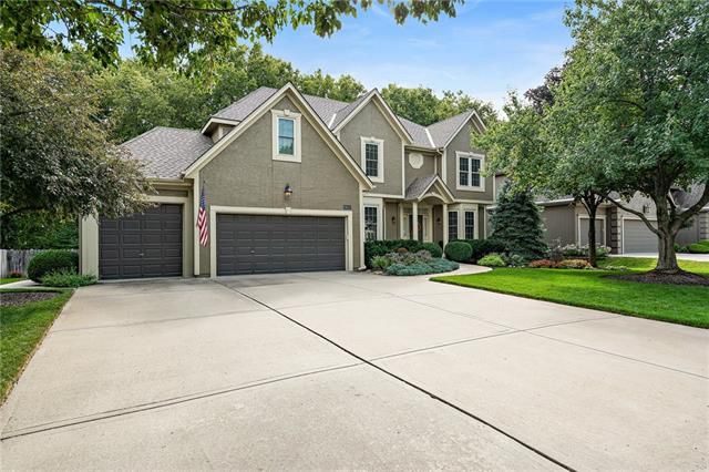 12209 Haskins St, Overland Park, KS 66213