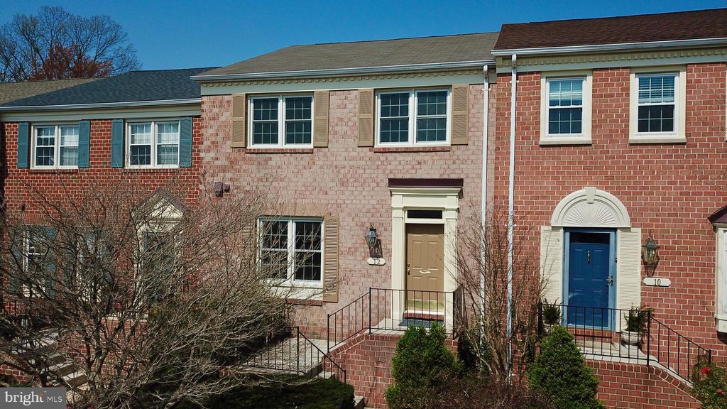 12 Wonderview Ct, Lutherville Timonium, MD 21093