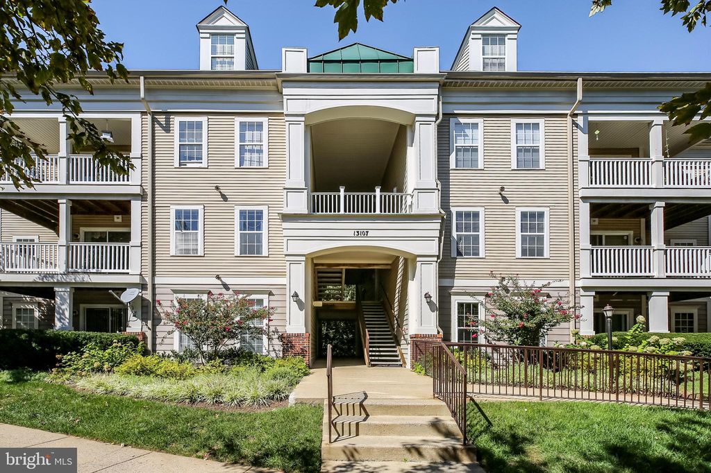 13107 Millhaven Pl #E, Germantown, MD 20874