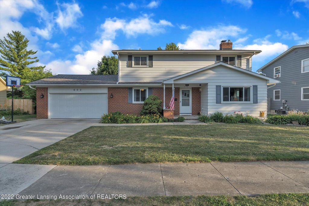 602 E Oak St, Saint Johns, MI 48879 Trulia