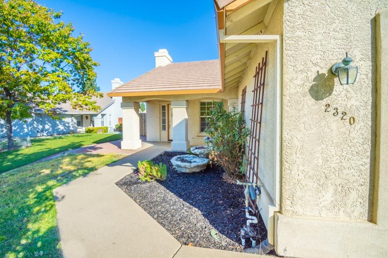 2320 Summerfield Ct, Lincoln, CA 95648
