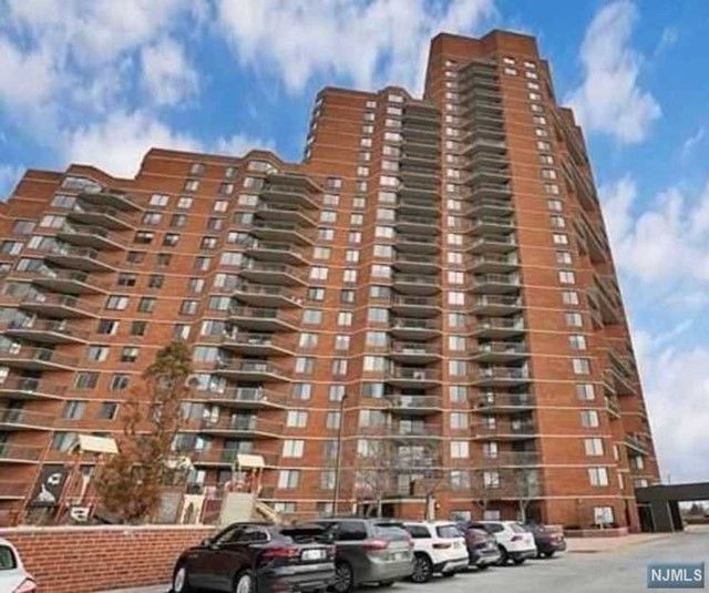 927 Harmon Cove Tower, Secaucus, NJ 07094 Trulia