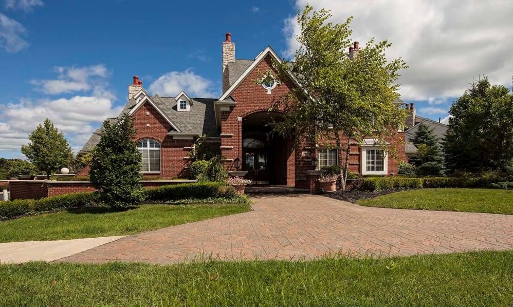 7950 Brandywine Blvd, West Bloomfield, MI 48322