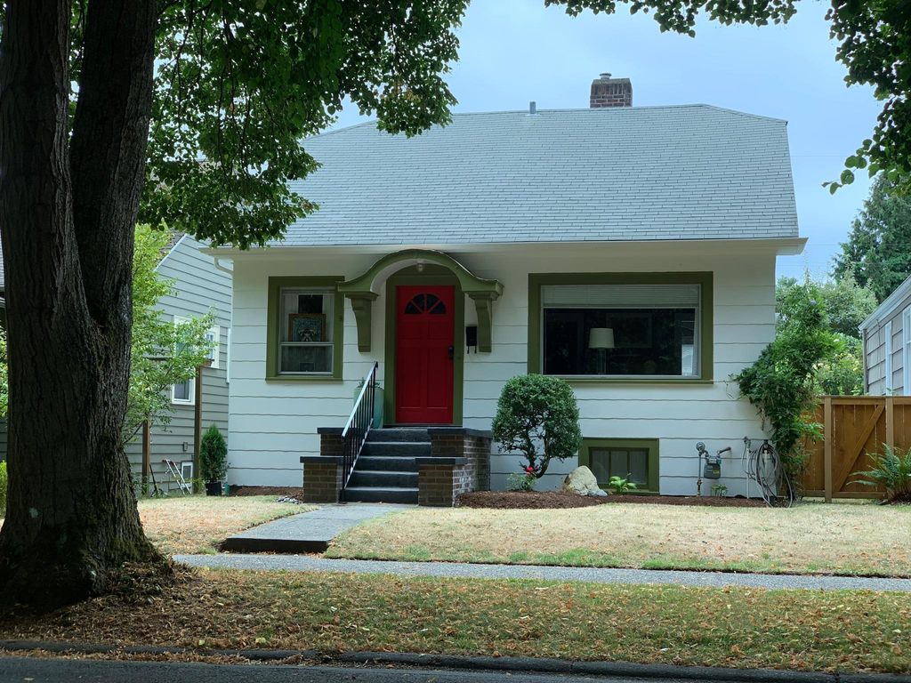 615 W  Raye St, Seattle, WA 98119