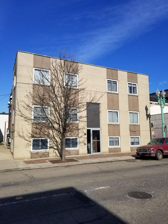 417 McKinley Ave NW #100, Canton, OH 44702