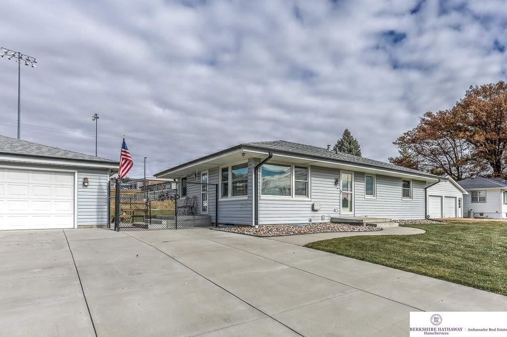 20762 Elkhorn Dr, Elkhorn, NE 68022 Trulia