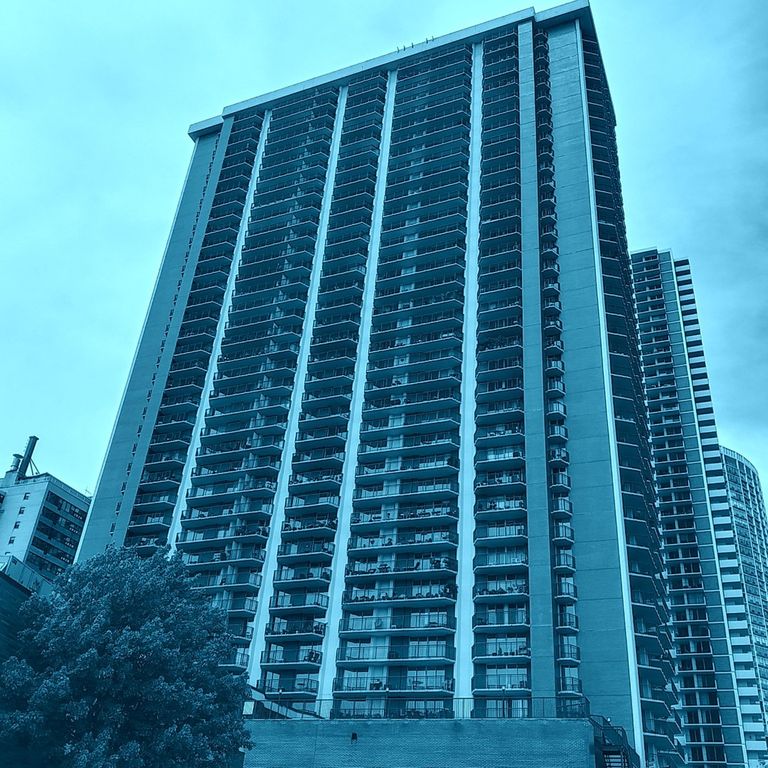 6007 N Sheridan Rd #11G, Chicago, IL 60660