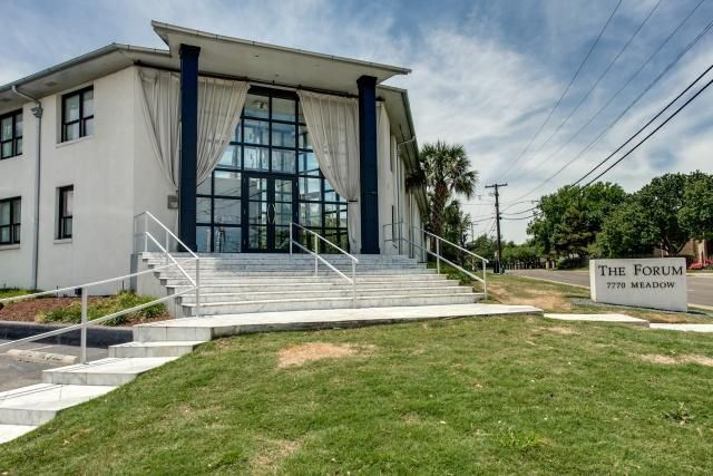 7770 Meadow Rd #204, Dallas, TX 75230