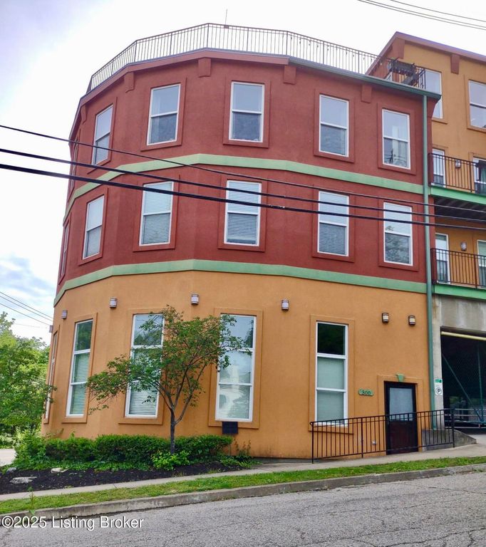 2411 Brownsboro Rd #403, Louisville, KY 40206