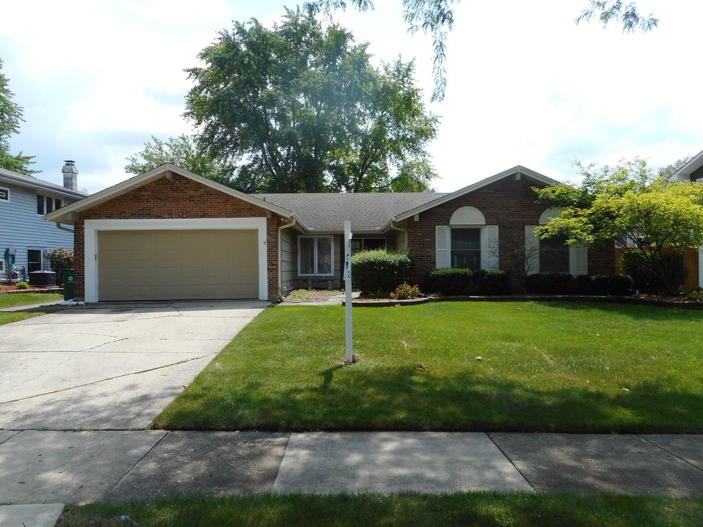 204 Downing Dr, Bloomingdale, IL 60108