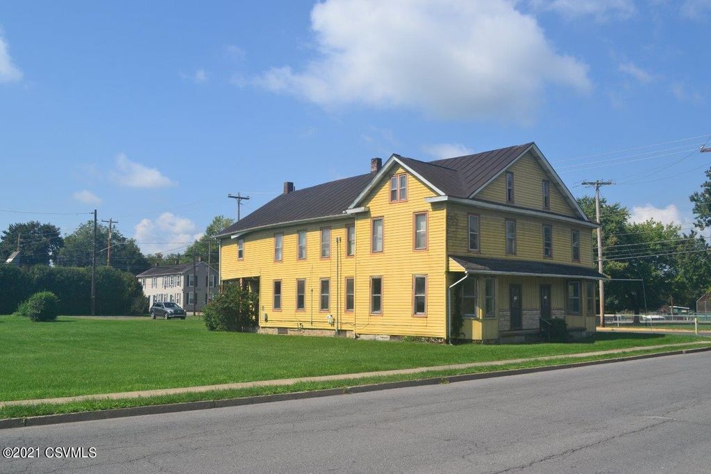237-239 N Water St, Lewisburg, PA 17837