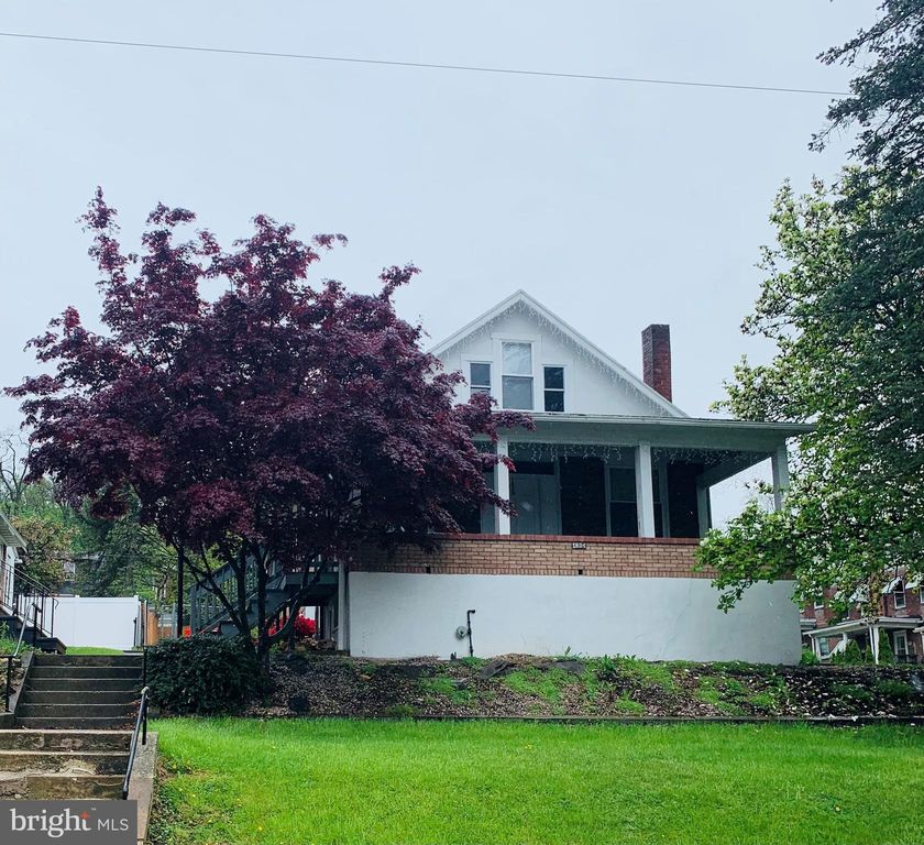 1924 Woodvale Ave, Reading, PA 19606