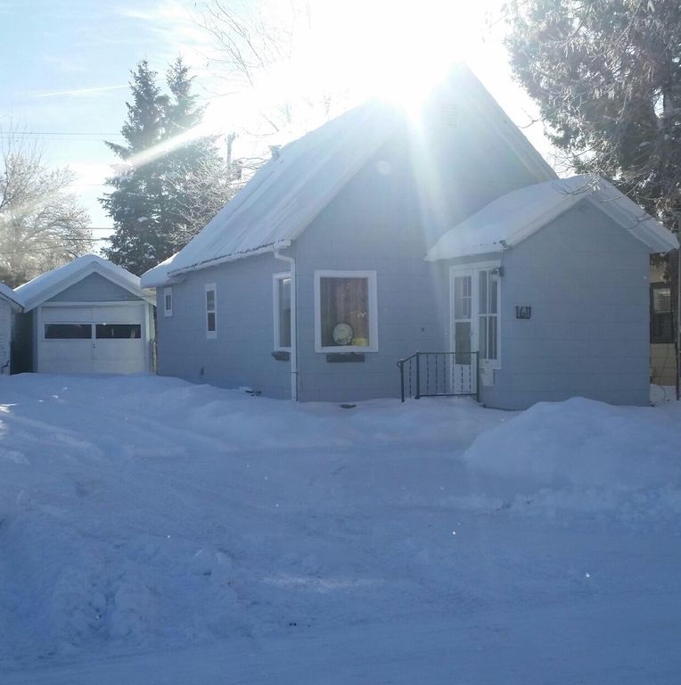 1611 Franklin St, Fort Benton, MT 59442 Trulia