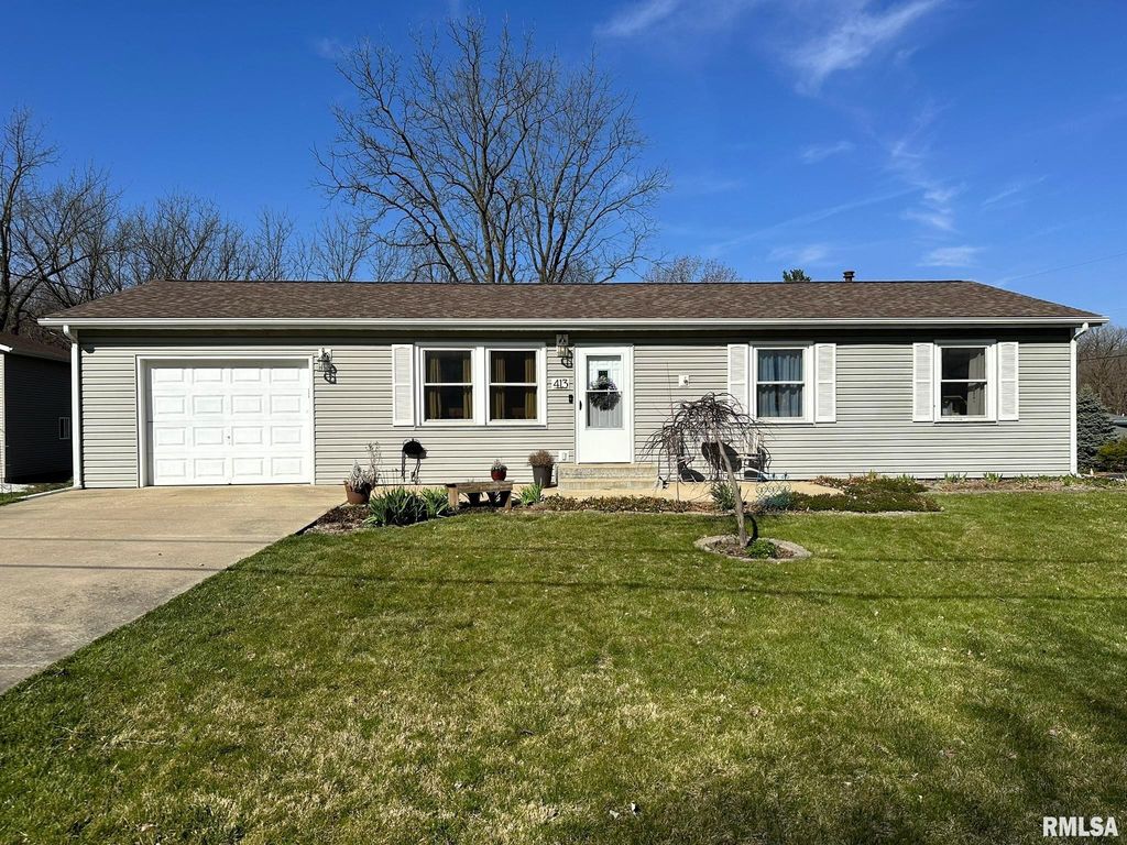 413 Clover Ave, East Peoria, IL 61611
