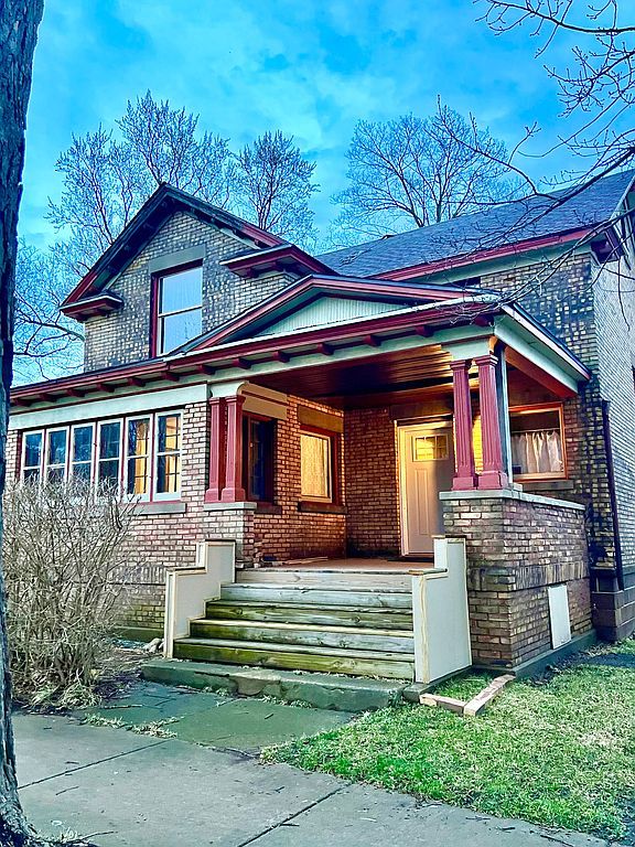 512 N Superior St, Albion, MI 49224