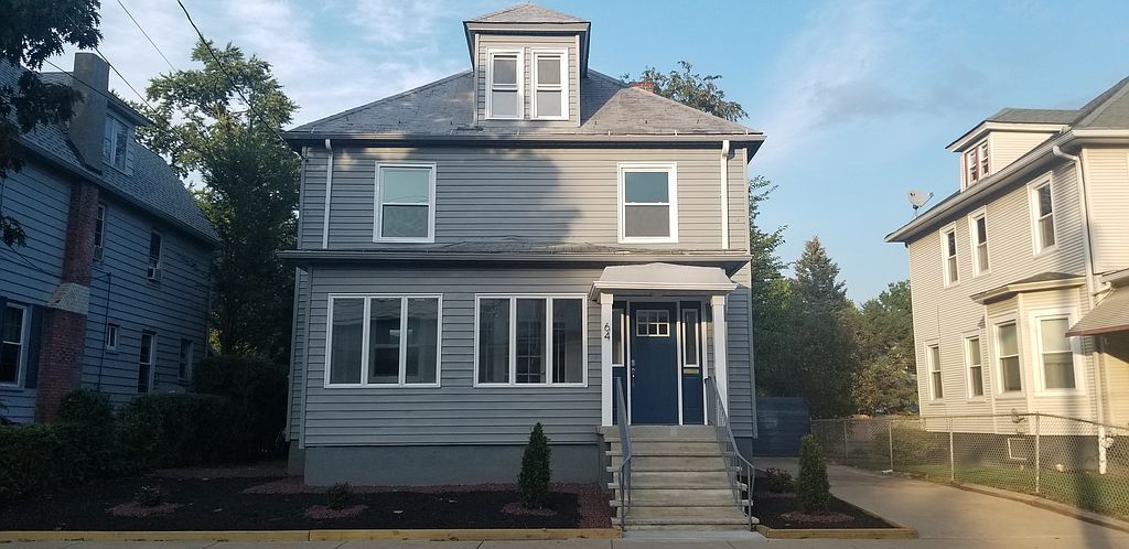 64 E Vaughn St, Kingston, PA 18704