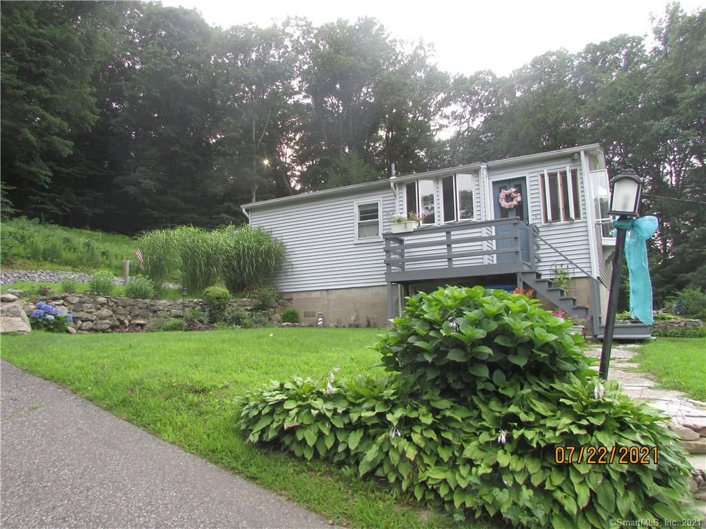 169 Cottage St, Monroe, CT 06468