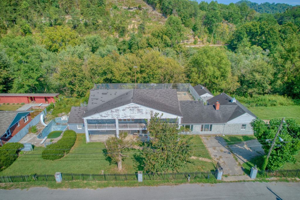 1405 Riverview Ln, Paintsville, KY 41240 Trulia