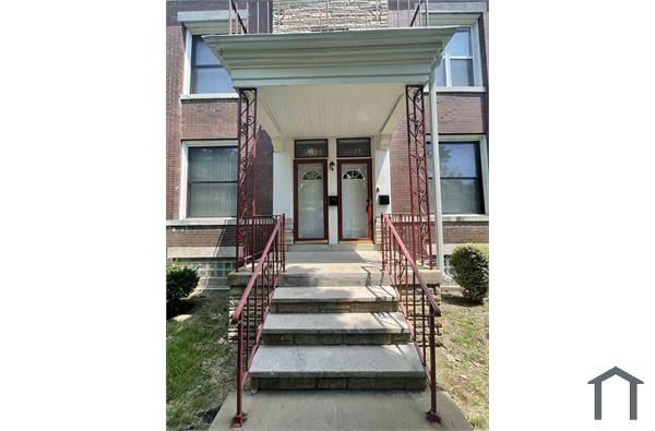 5049 Lotus Ave #2F, Saint Louis, MO 63113