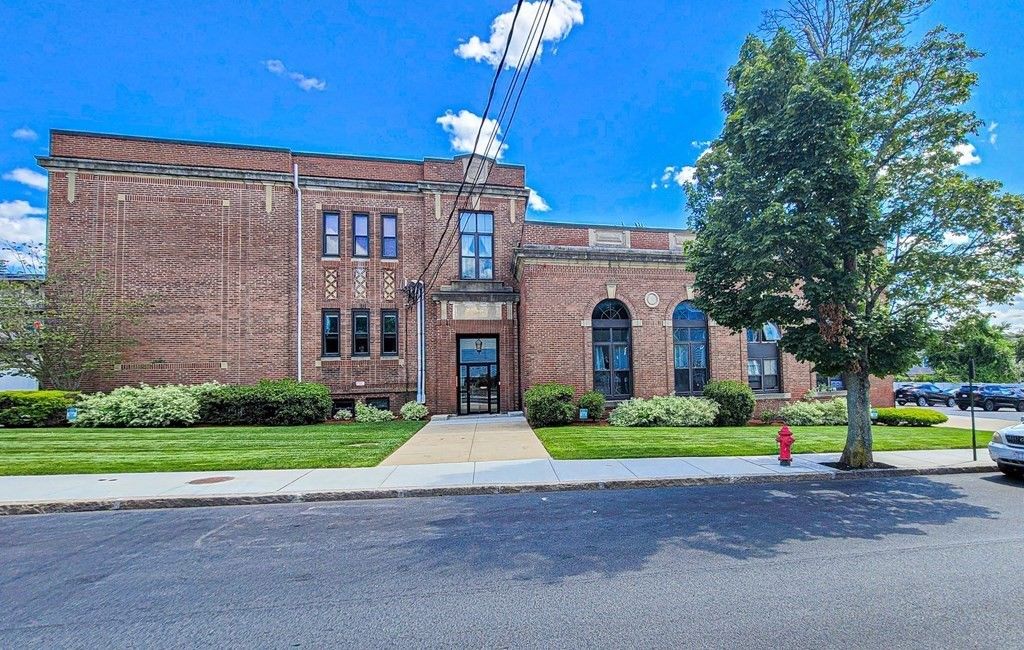 50 Floyd St #5, Everett, MA 02149