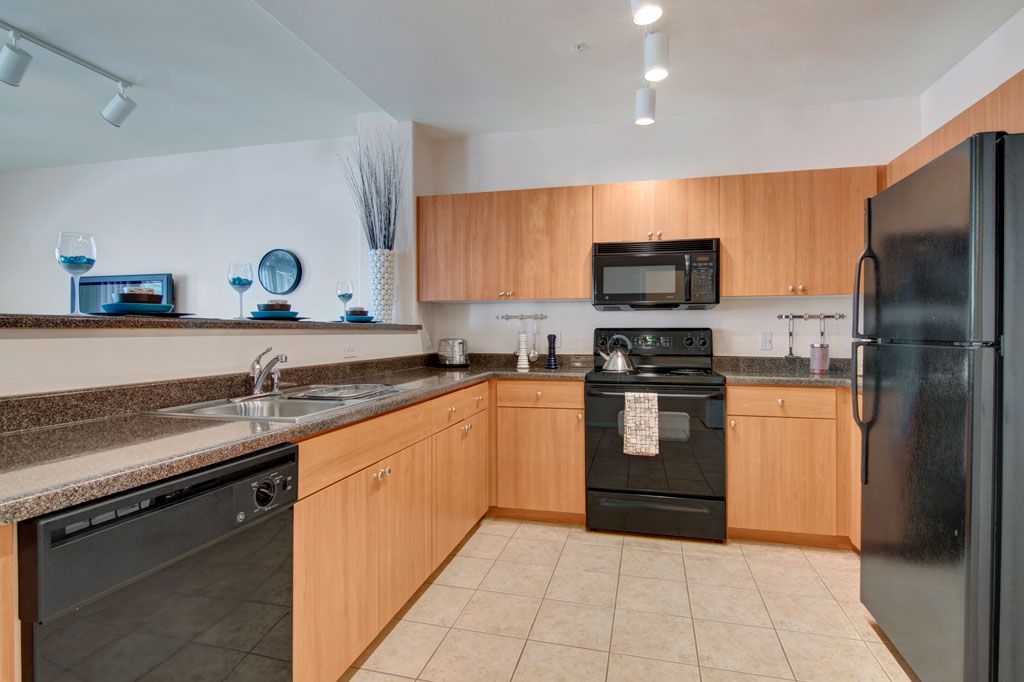 1033 N Parkside Dr, Tempe, AZ 85281
