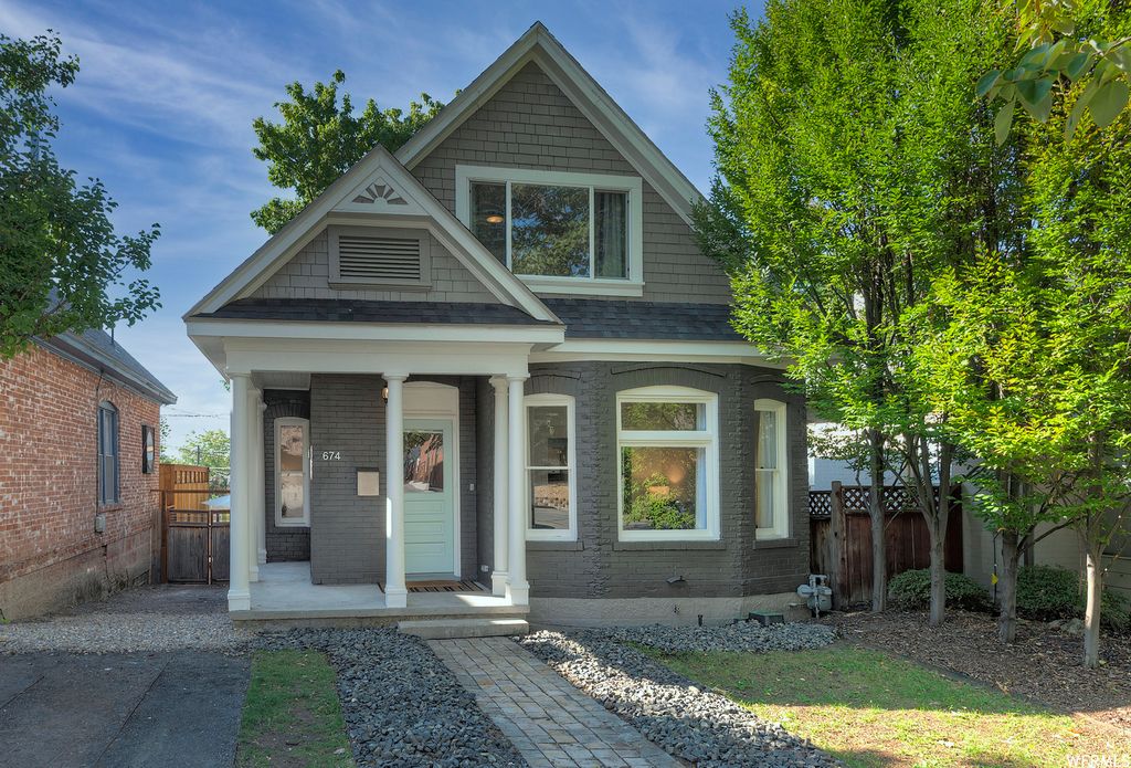 674 E 5th Ave N, Salt Lake City, UT 84103