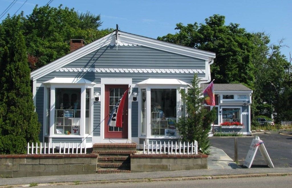 276 Main St, Dennis, MA 02638