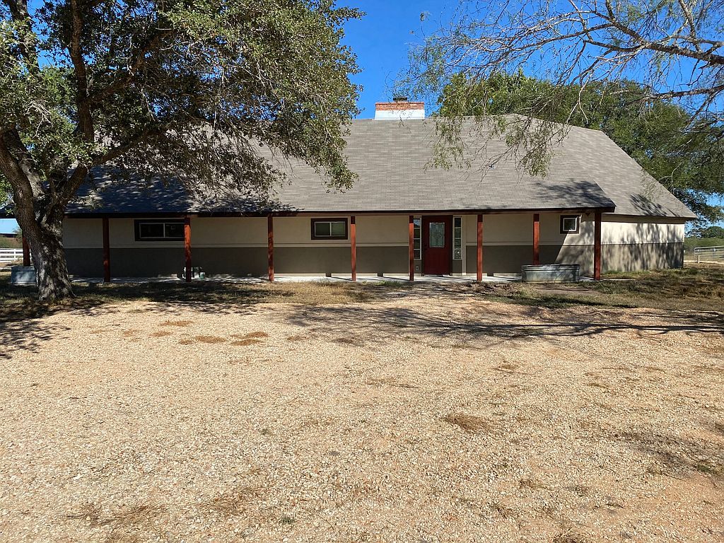 2715 Elm Creek Rd, Seguin, TX 78155 Trulia