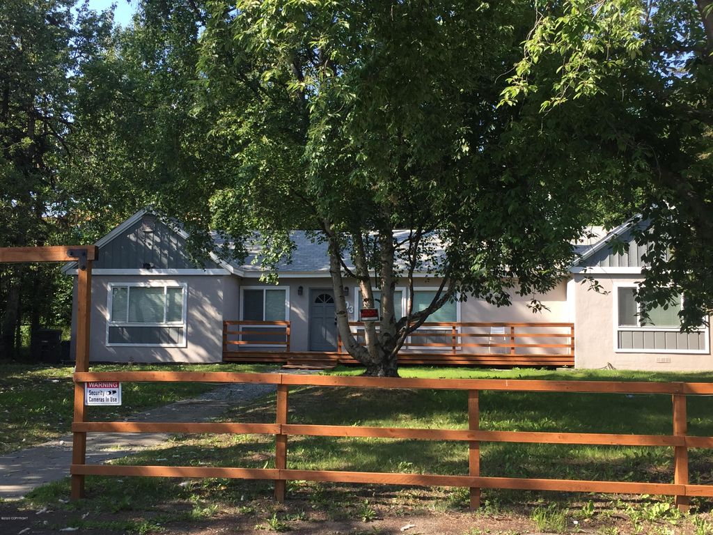 303 Eyak Dr, Anchorage, AK 99501