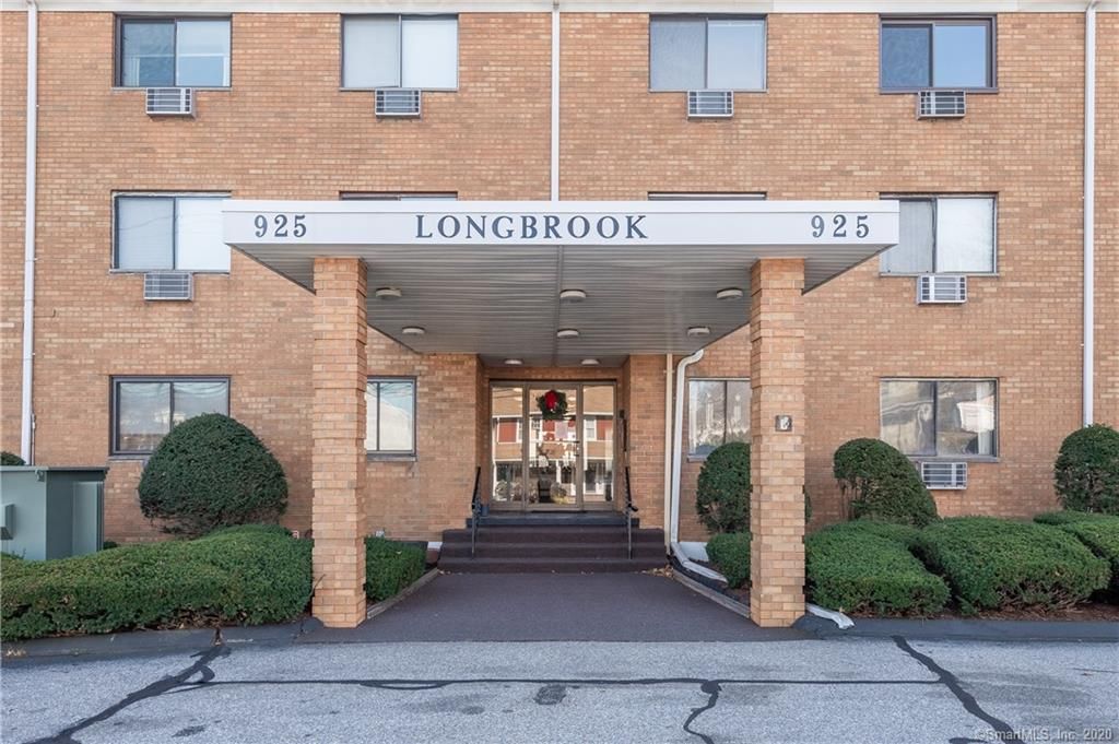 925 Longbrook Ave #202, Stratford, CT 06614
