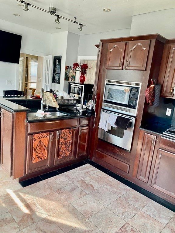 74 Edwin St, Dorchester, MA 02124