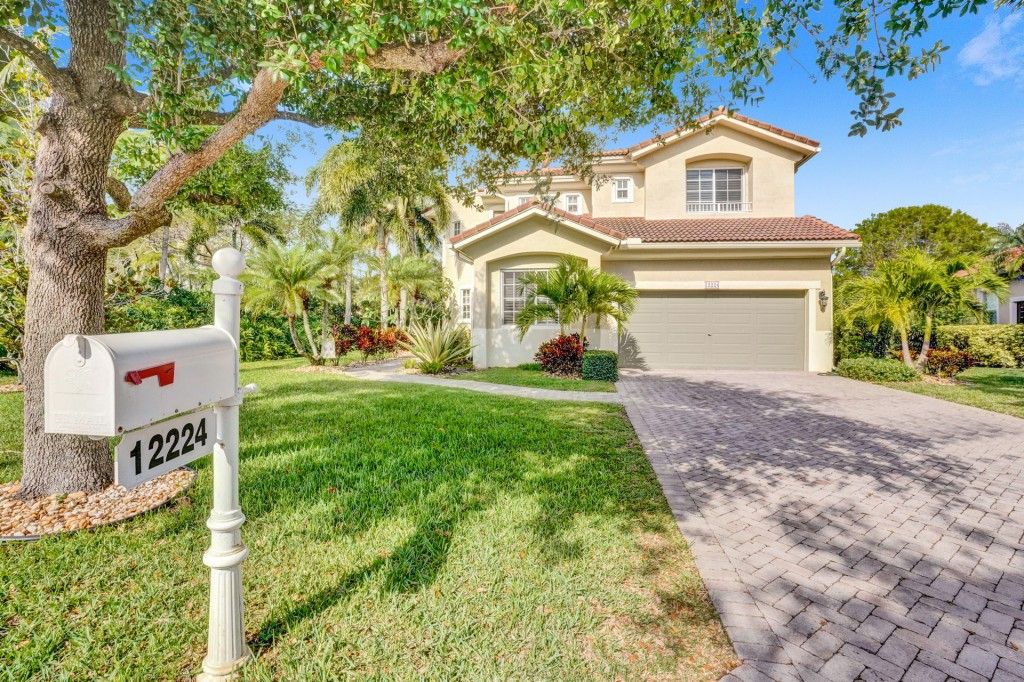 12224 NW 48th Dr, Coral Springs, FL 33076