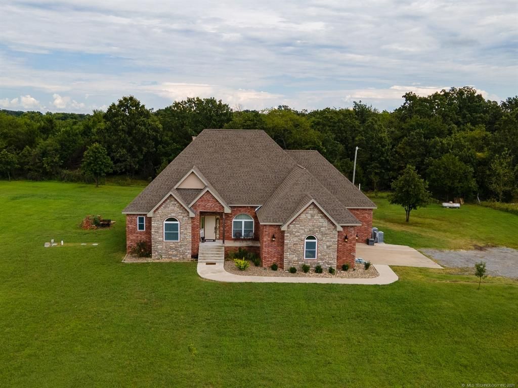 5396 Highway 82, Locust Grove, OK 74352