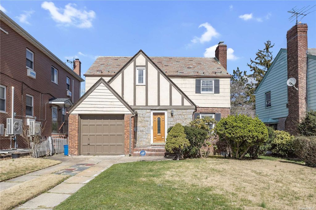 21721 51 Avenue, Bayside Hills, NY 11364 Trulia