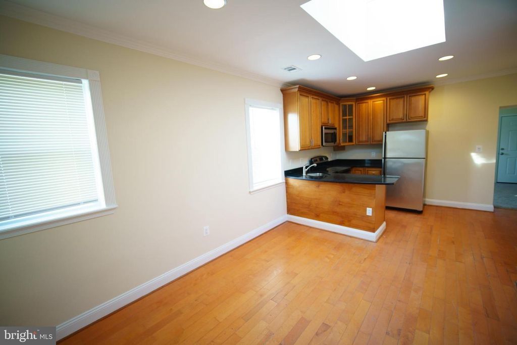 412 Mellon St SE #2, Washington, DC 20032