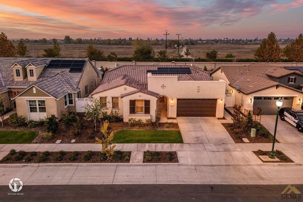 14202 Barbon Beck Ave, Bakersfield, CA 93314