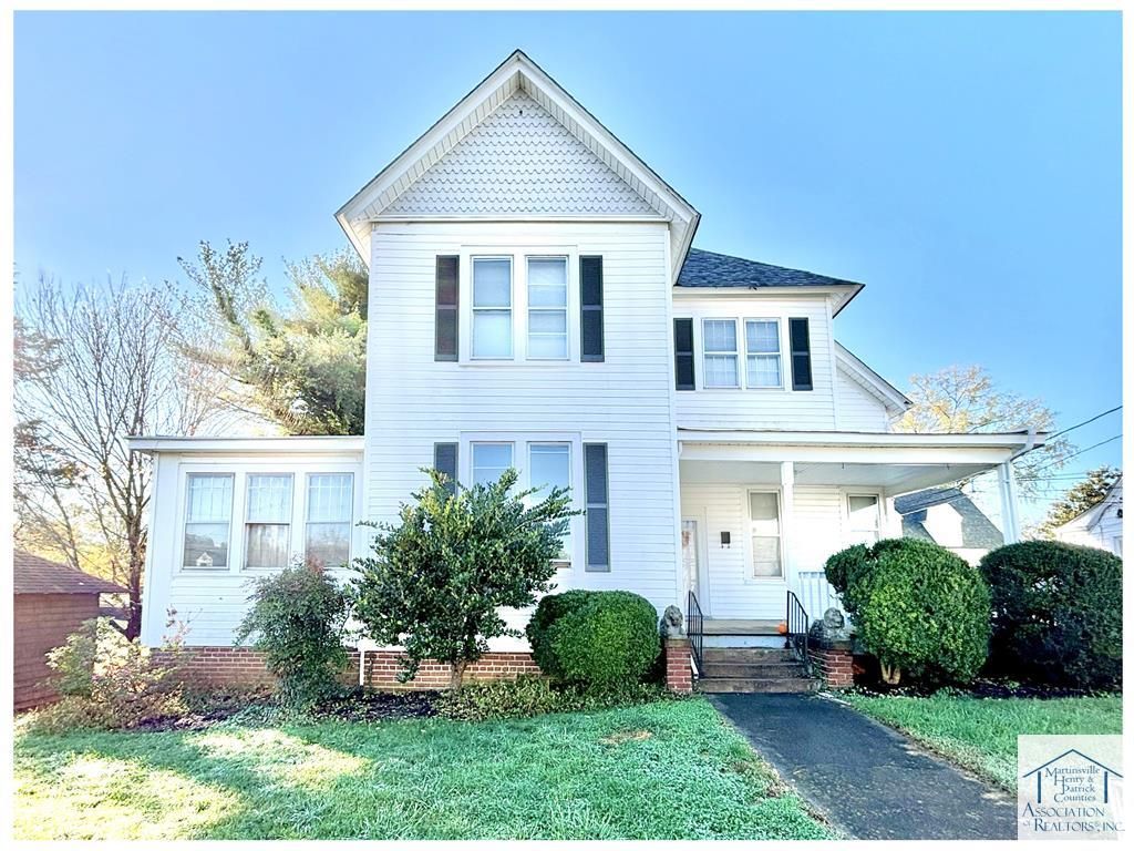 318 Brown St, Martinsville, VA 24112