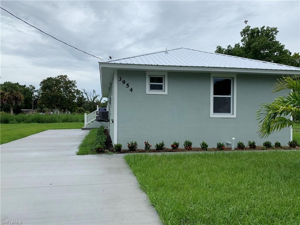 3954 Washington Ave, Fort Myers, FL 33916