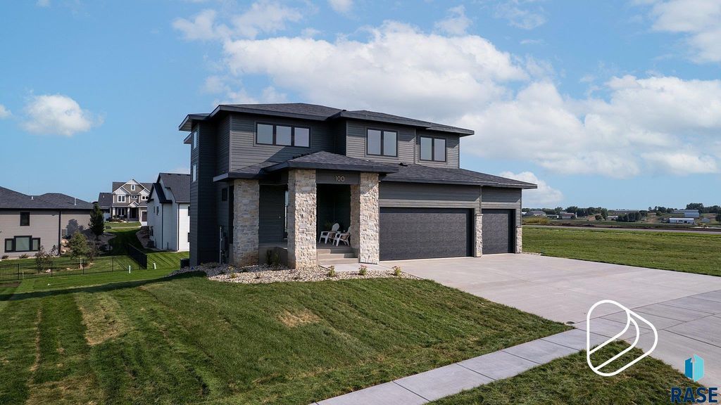 17 E Big Sky Pl, Sioux Falls, SD 57110